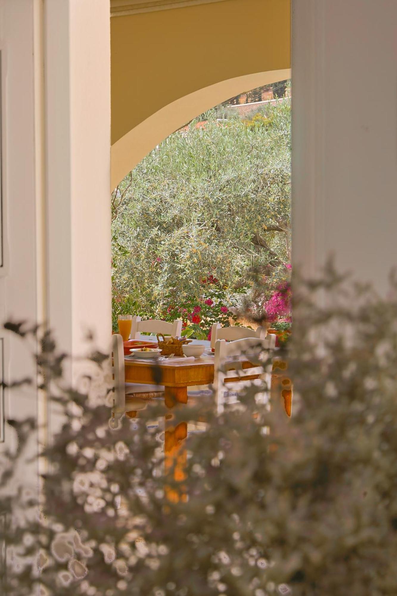 Villa Nika Spétses Exterior foto
